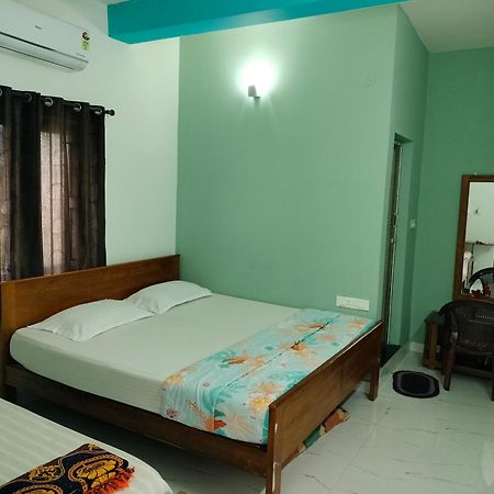 Teja Residency Hotel Alāndurai Kültér fotó