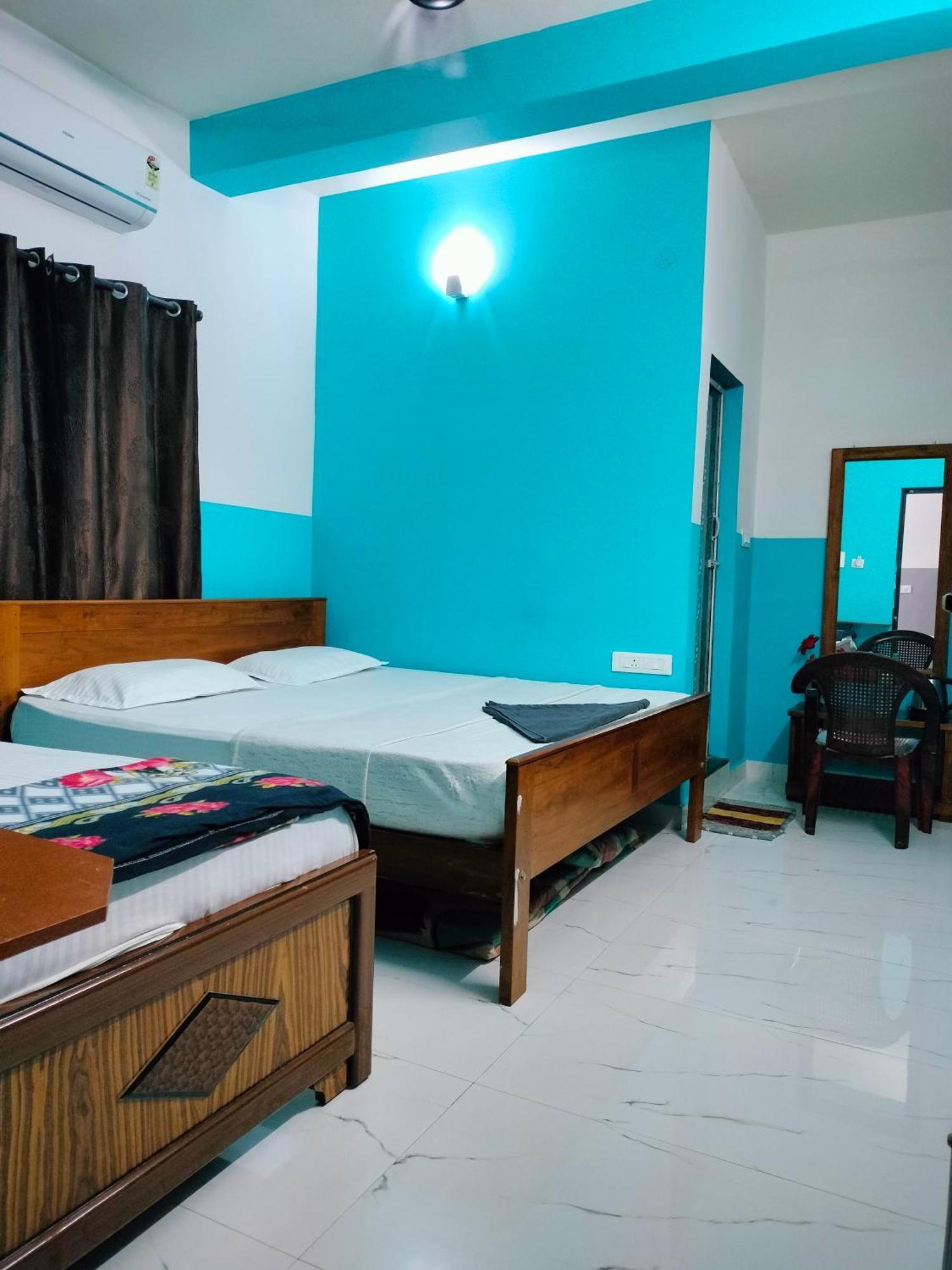 Teja Residency Hotel Alāndurai Kültér fotó