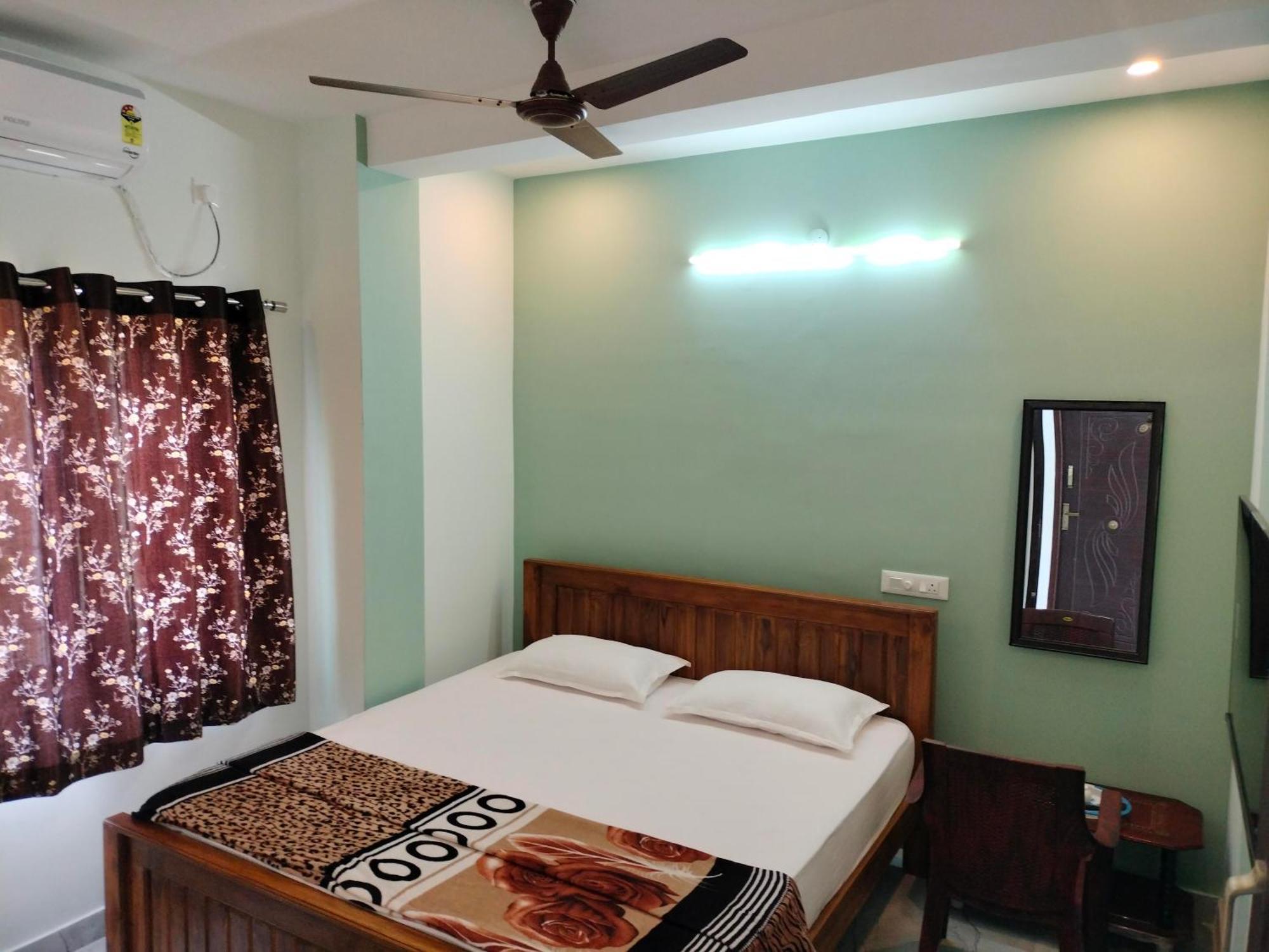 Teja Residency Hotel Alāndurai Kültér fotó