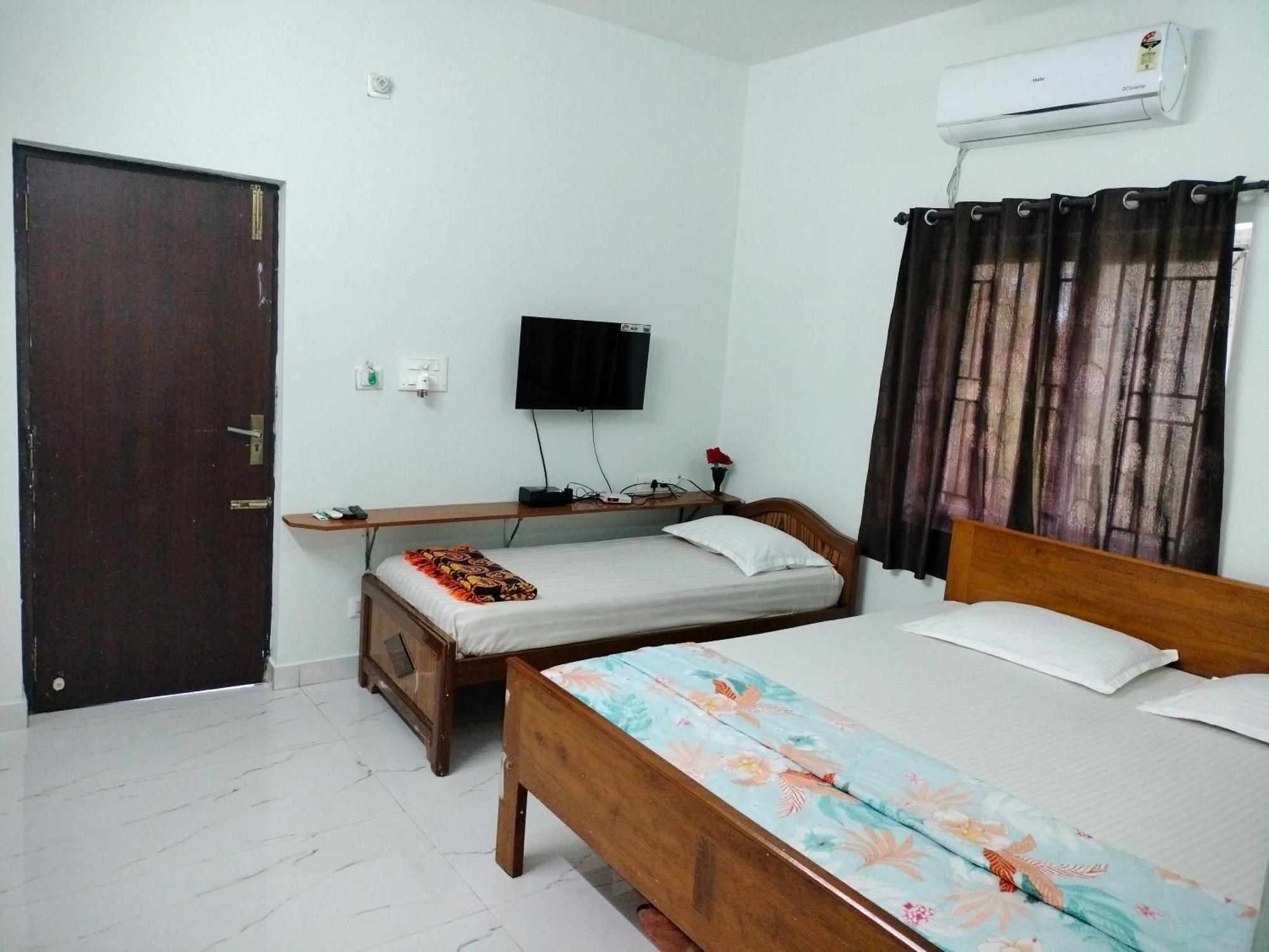 Teja Residency Hotel Alāndurai Kültér fotó