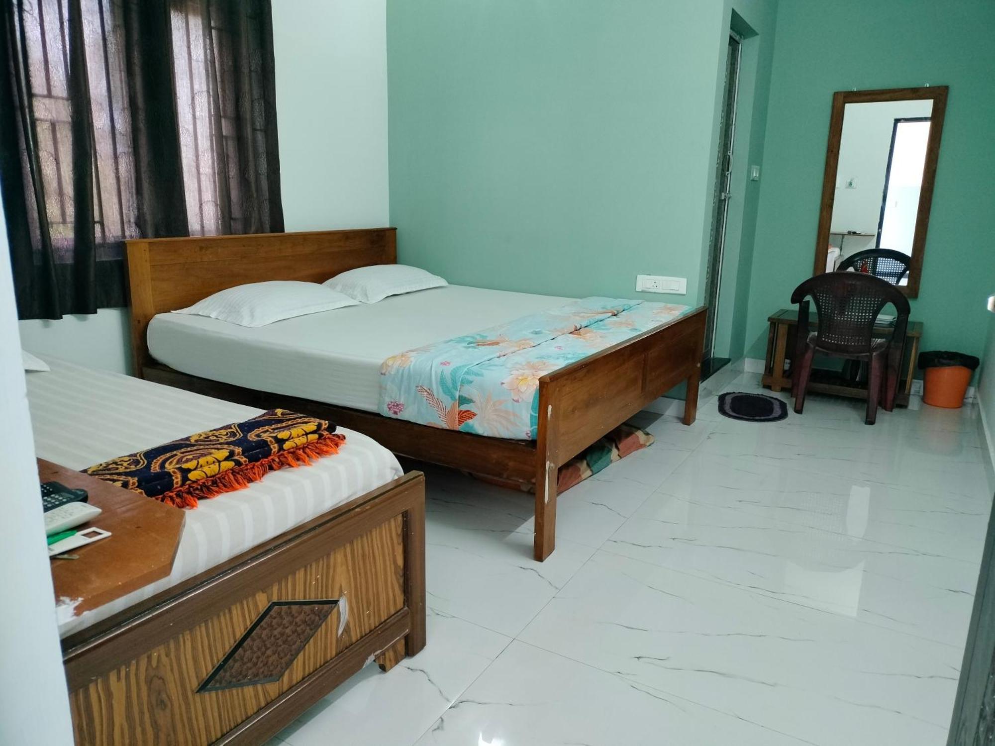 Teja Residency Hotel Alāndurai Kültér fotó