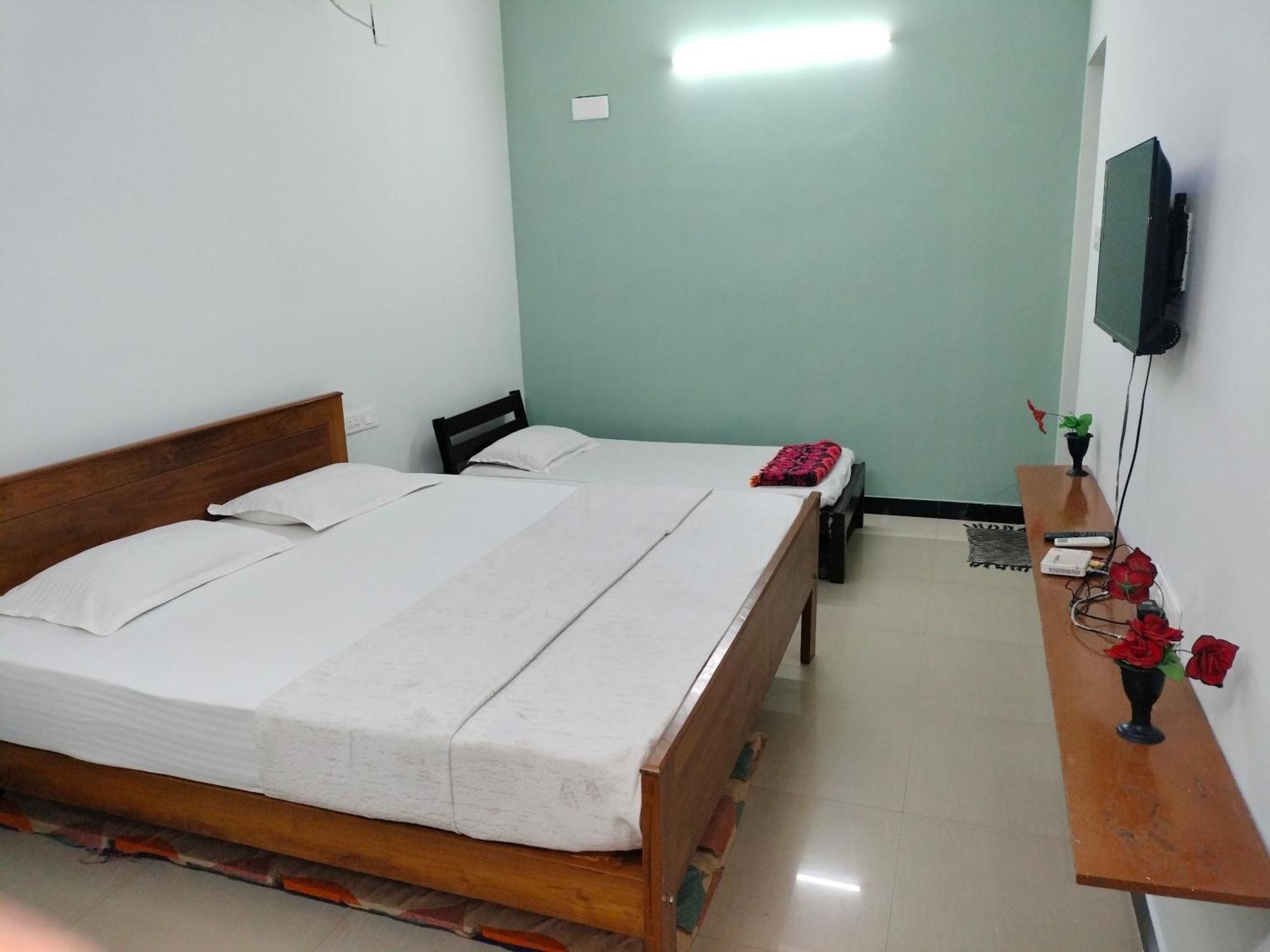 Teja Residency Hotel Alāndurai Kültér fotó